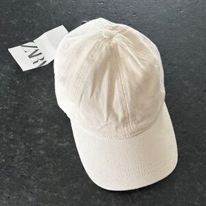 Zara Off-White Casual Cap